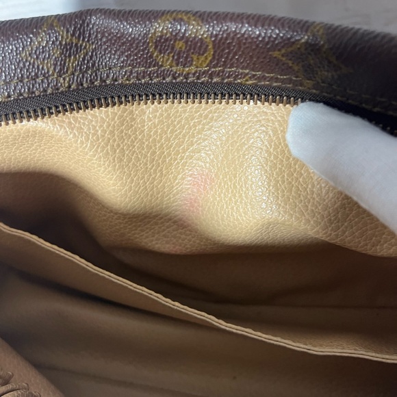 EUC Louis Vuitton Monogram Trousse Toilette 28 Pouch - Picture 9 of 12